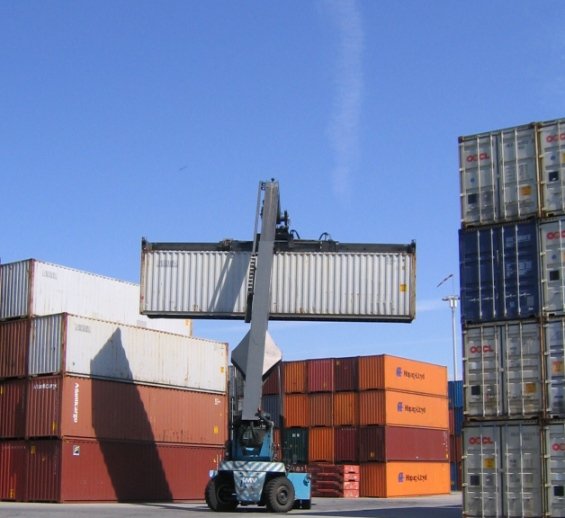 4 Mobile Image portrait (565x518)